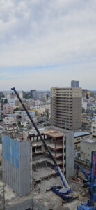 前橋メディカルセンター解体工事(養生足場)